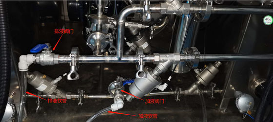 Machine de nettoyage automatique à base d'eau à trois phases stable