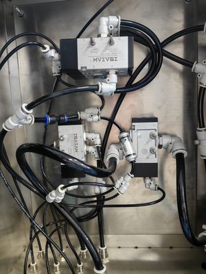 Appareils de nettoyage à double chambre pour écran, pochoir, écran en caoutchouc, écran microporeux et autres plaques de pochoir